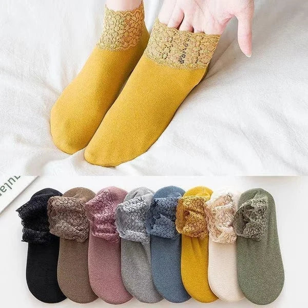 🧦【8 par】Eleganckie skarpetki damskie z koronką 💕 Miękkie, oddychające i elastyczne – 8 kolorów